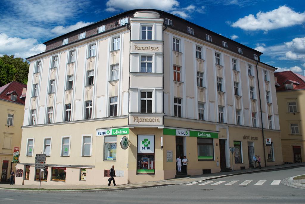 Hostel Foster Mariánské Lázně Exterior foto